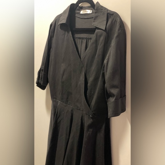 Collared 3/4 sleeve dress - Picture 7 of 9